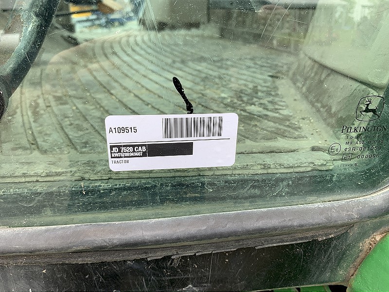 2006 JOHN DEERE 7520 TRACTOR