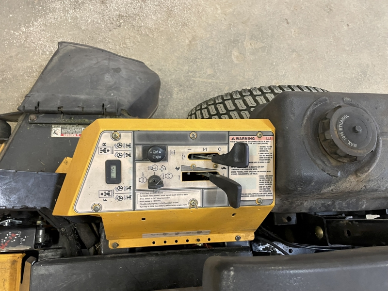 2010 CUB CADET TANK S 60 KH COMMERCIAL ZERO TURN MOWER