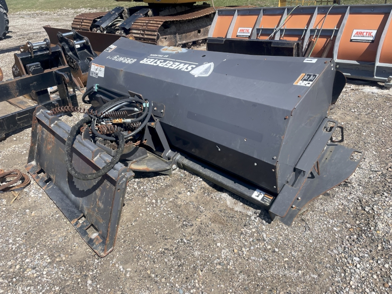 2017 PALADIN 84 INCH SWEEPER