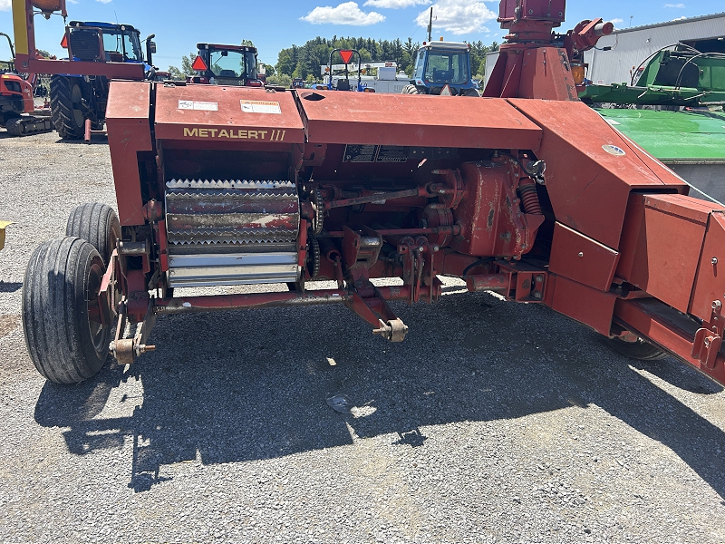 2000 NEW HOLLAND FP230 FORAGE HARVESTER