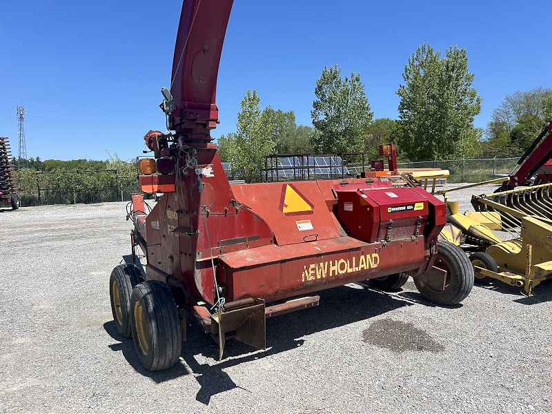 2000 NEW HOLLAND FP230 FORAGE HARVESTER