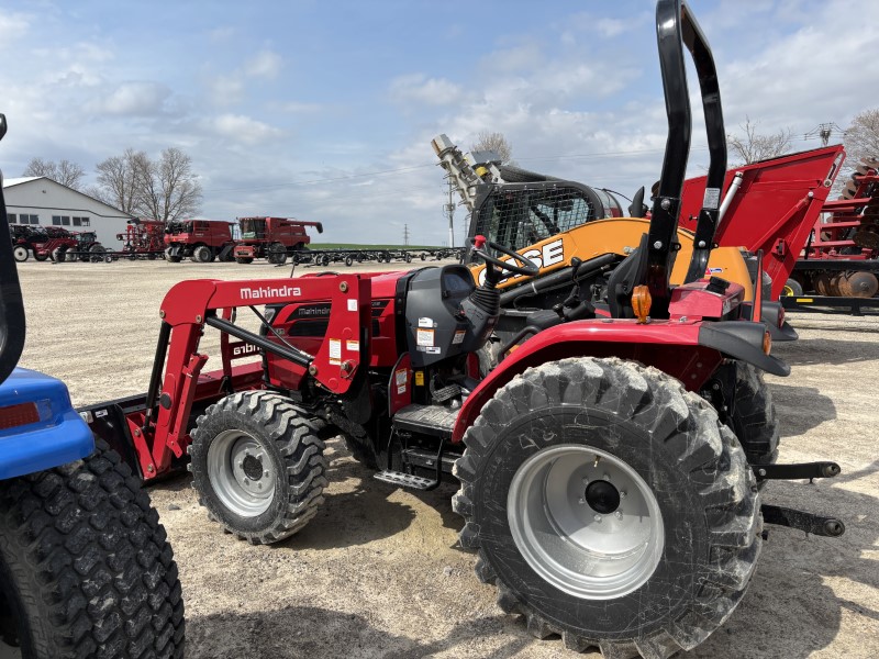2020 MAHINDRA 2638 TRACTOR WITH LOADER