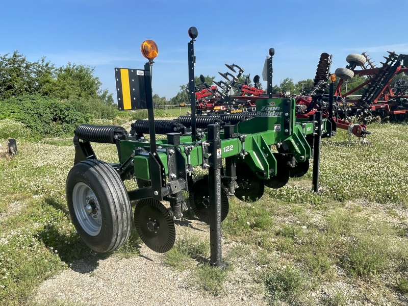 2025 UNVERFERTH 122 ZONE-BUILDER SUBSOILER DEEP TILLAGE TOOL