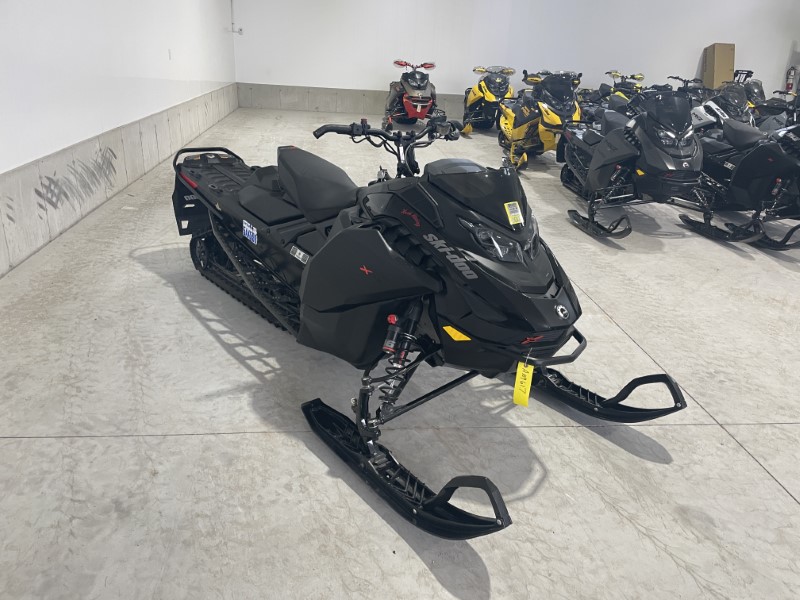 Snowmobiles  2024 SKI-DOO BACKCOUNTRY X-RS 850 E-TEC SNOWMOBILE Photo