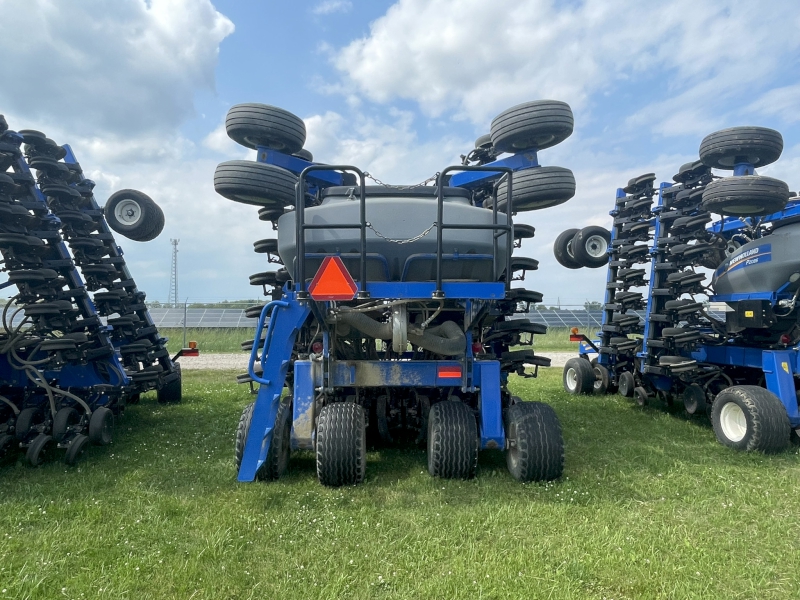 2014 NEW HOLLAND P2085 30 FOOT AIR DISC DRILL
