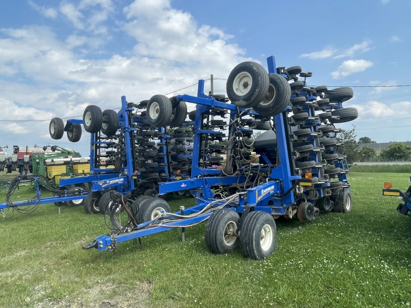2014 NEW HOLLAND P2085 30 FOOT AIR DISC DRILL