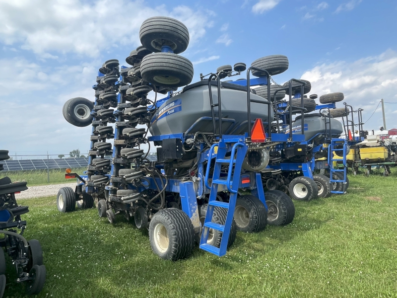 2014 NEW HOLLAND P2085 30 FOOT AIR DISC DRILL