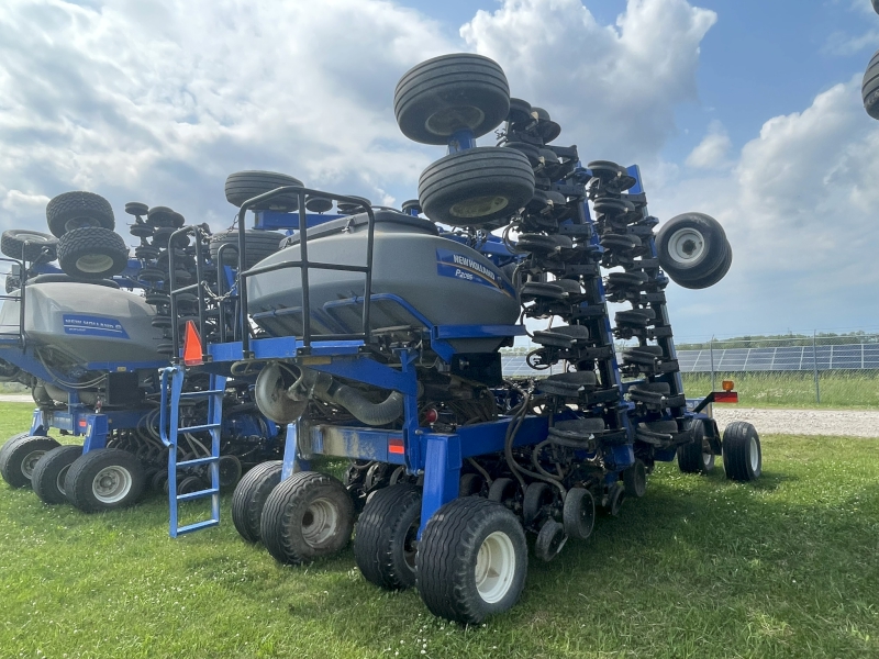 2014 NEW HOLLAND P2085 30 FOOT AIR DISC DRILL