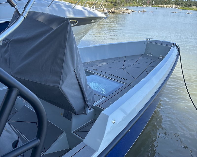 2022 SAXDOR 200 SPORT STEPPED HULL POWERBOAT