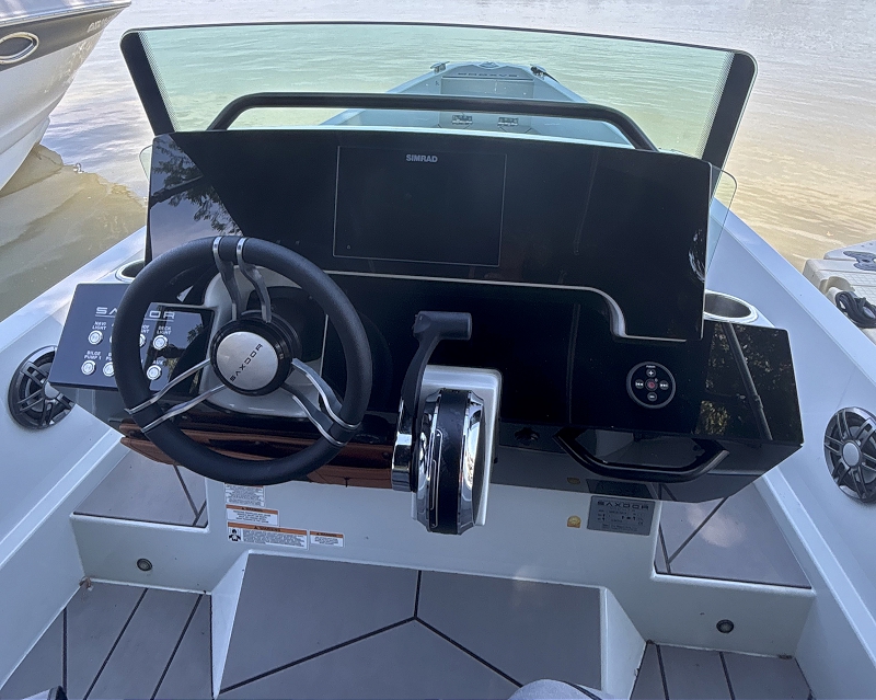 2022 SAXDOR 200 SPORT STEPPED HULL POWERBOAT