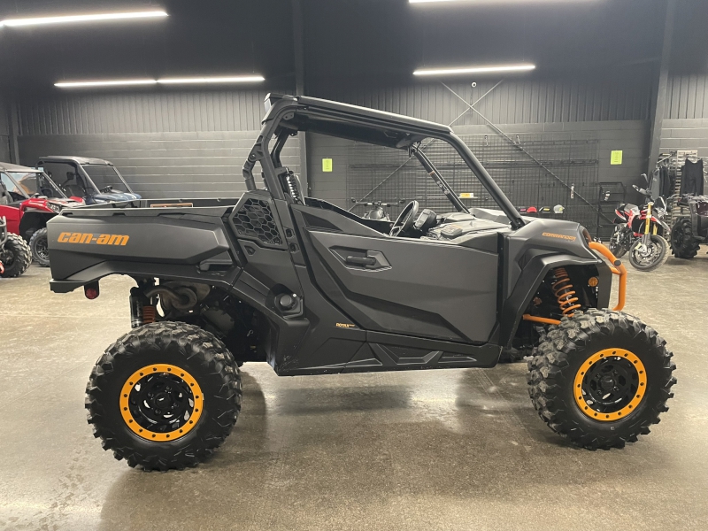 ATV & Utility Vehicles  2025 CAN-AM COMMANDER XT-P 1000R SIDE BY SIDE Photo