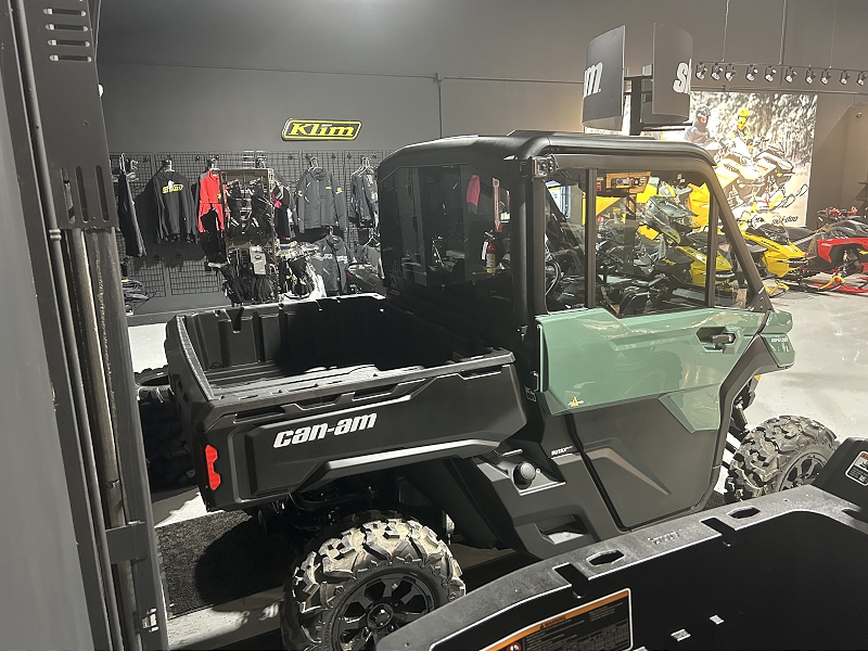 ATV & Utility Vehicles  2025 CAN-AM DEFENDER DPS CAB SIDE BY SIDE Photo
