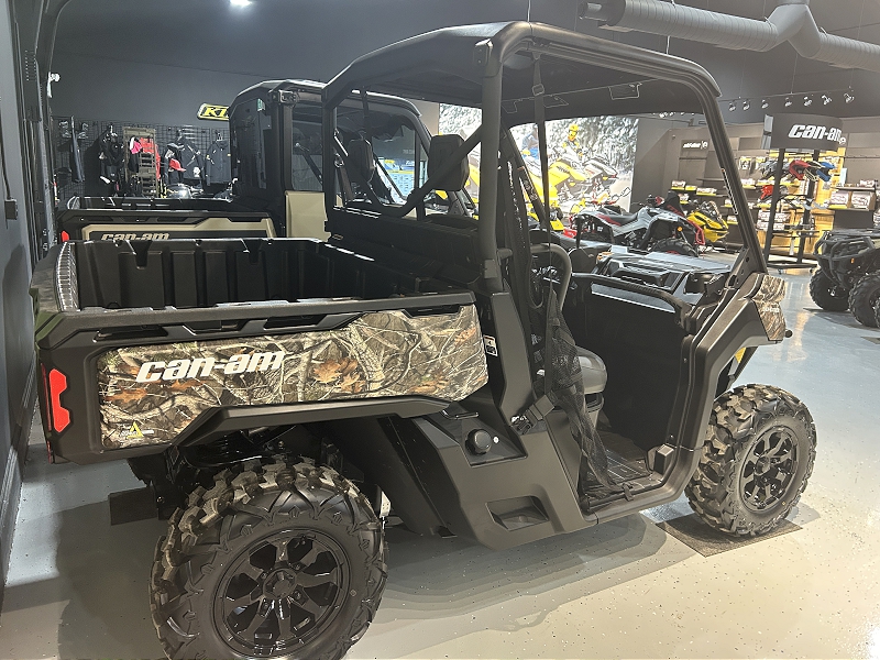 ATV & Utility Vehicles  2025 CAN-AM DEFENDER XT HD9 SIDE BY SIDE Photo