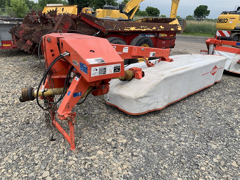 2011 KUHN GMD802 DISC MOWER