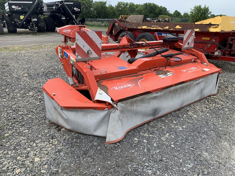 2011 KUHN GMD802F FRONT MOUNT MOWER