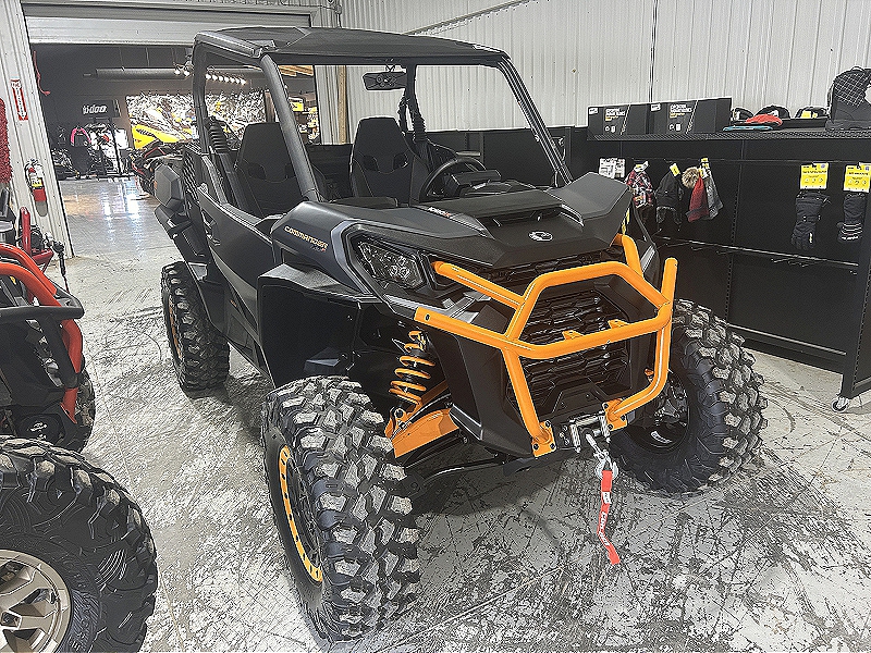 2025 CAN-AM COMMANDER XT-P 1000R SIDE BY SIDE