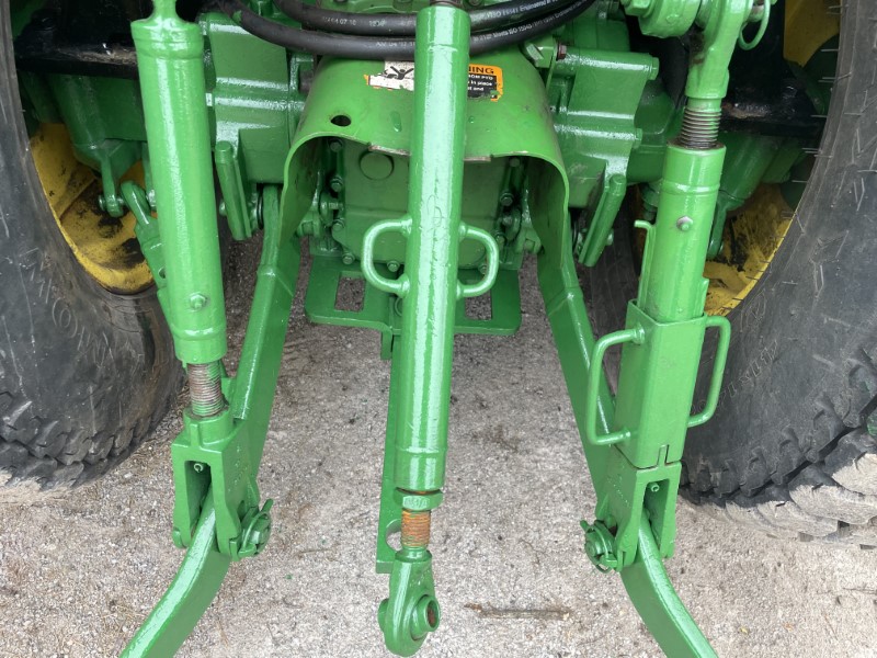 2018 JOHN DEERE 3046R TRACTOR WITH CAB & LOADER