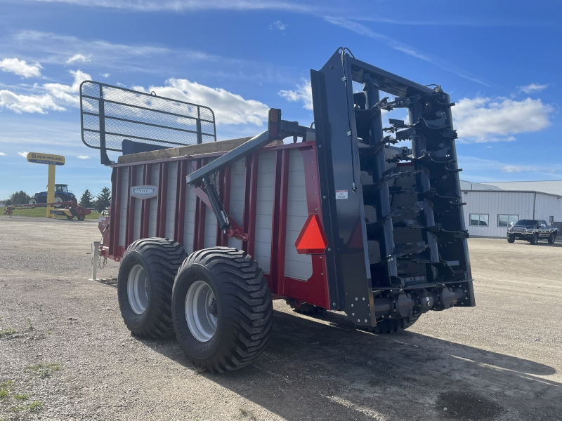 2025 HAGEDORN 5440 MANURE SPREADER