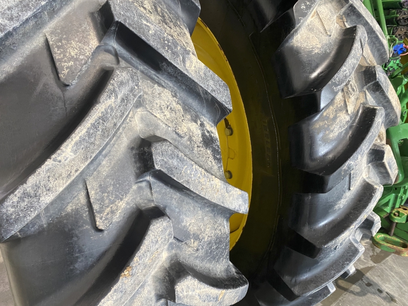 2017 JOHN DEERE 7270R TRACTOR