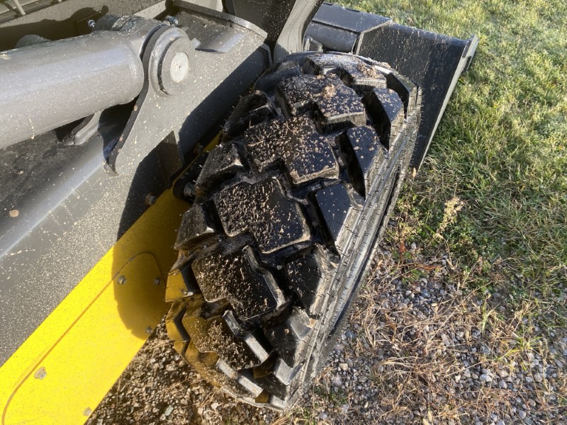 2025 NEW HOLLAND L320 SKID STEER LOADER