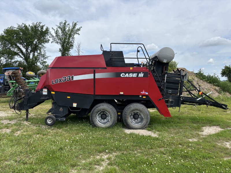 2003 CASE IH LBX331 BIG SQUARE BALER