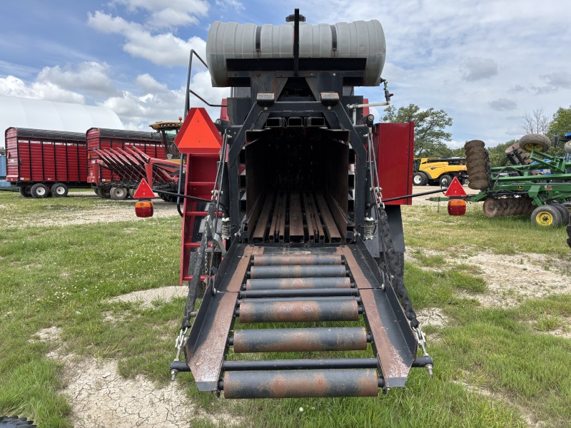2003 CASE IH LBX331 BIG SQUARE BALER
