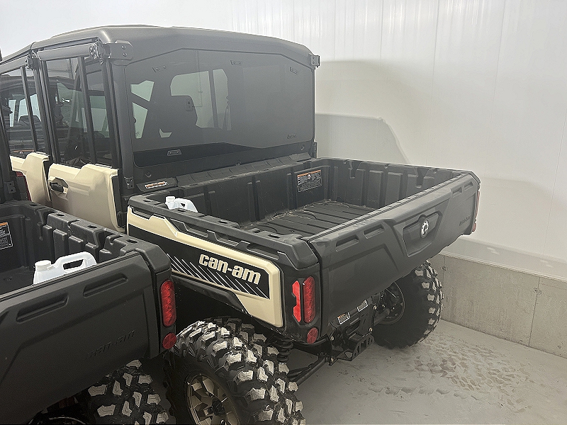 ATV & Utility Vehicles  2025 CAN-AM DEFENDER MAX LIMITED HD10 SIDE BY SIDE Photo