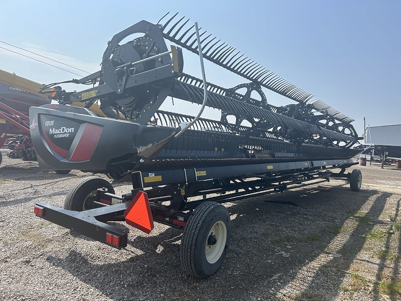 2021 MACDON FD135 FLEX HEAD