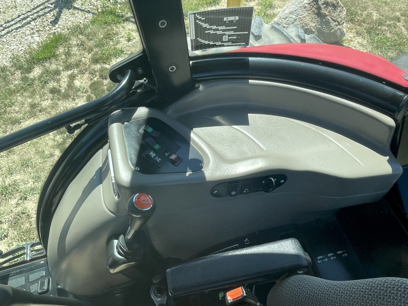 2013 CASE IH FARMALL 125A TRACTOR