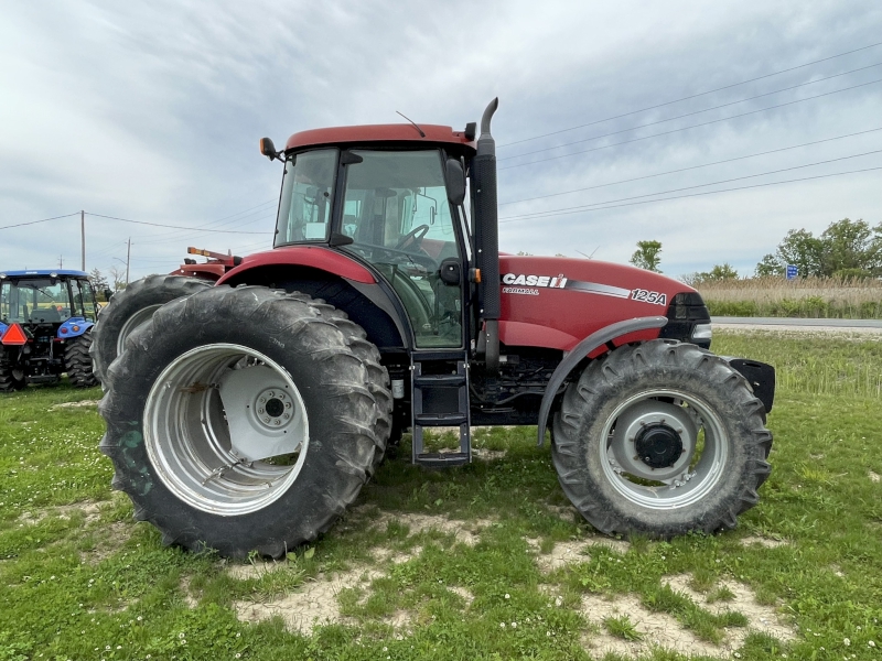 2013 CASE IH FARMALL 125A TRACTOR
