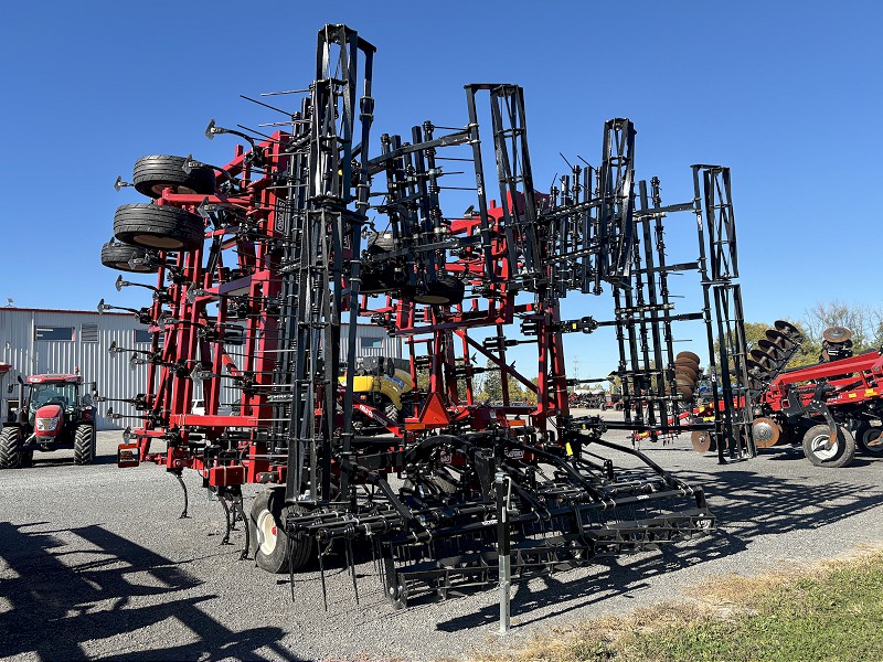 2025 SALFORD 700-44 C-SHANK FIELD CULTIVATOR