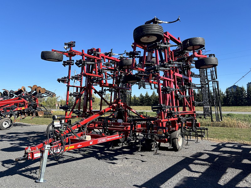 2025 SALFORD 700-44 C-SHANK FIELD CULTIVATOR