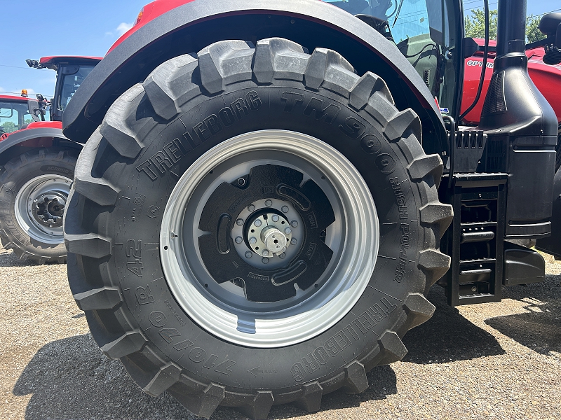 2020 CASE IH OPTUM 300 CVT TRACTOR