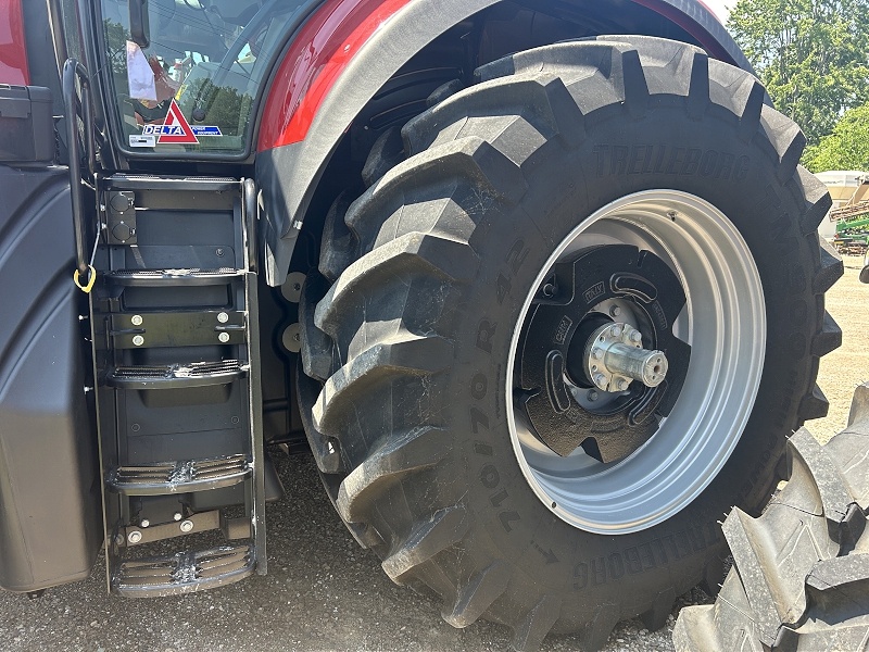 2020 CASE IH OPTUM 300 CVT TRACTOR