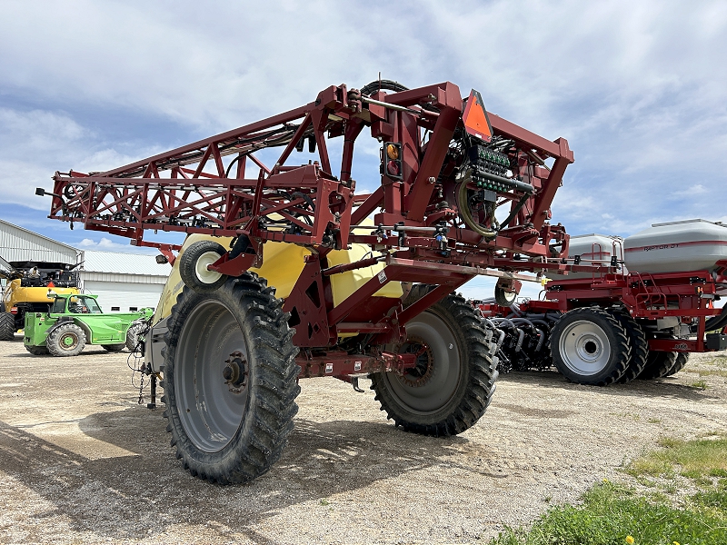 2011 HARDI COMMANDER 4400 PULL TYPE SPRAYER
