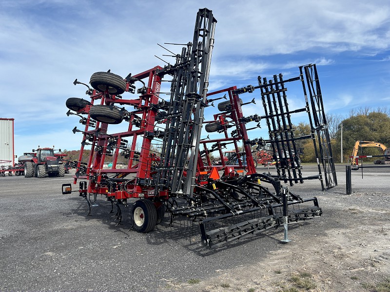2025 SALFORD 550-32 C-SHANK FIELD CULTIVATOR
