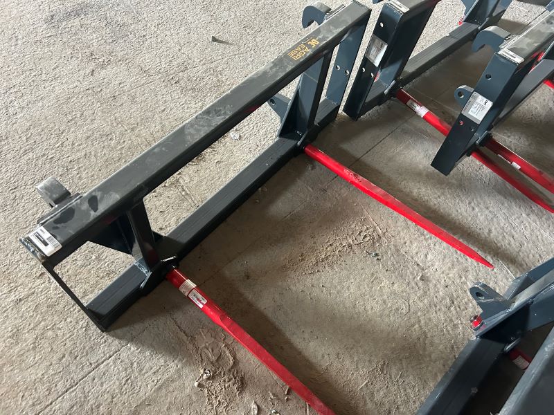 2025 CNH ATTACHMENTS 39 INCH DOUBLE PRONG FORGED BALE SPEAR