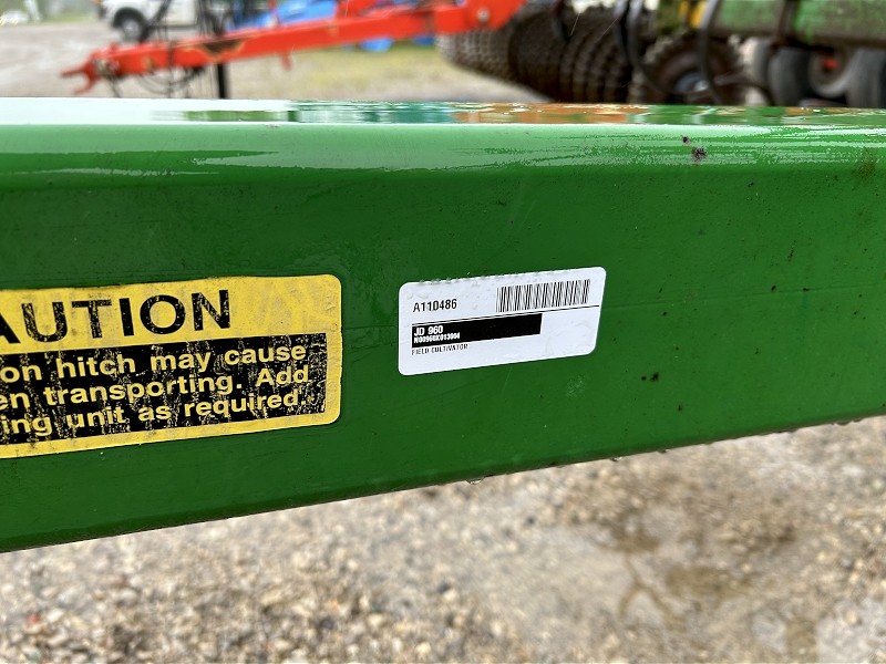JOHN DEERE 960 FIELD CULTIVATOR