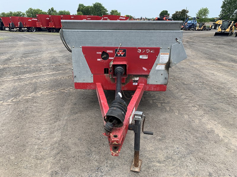 2015 MASSEY FERGUSON 3732 MANURE SPREADER