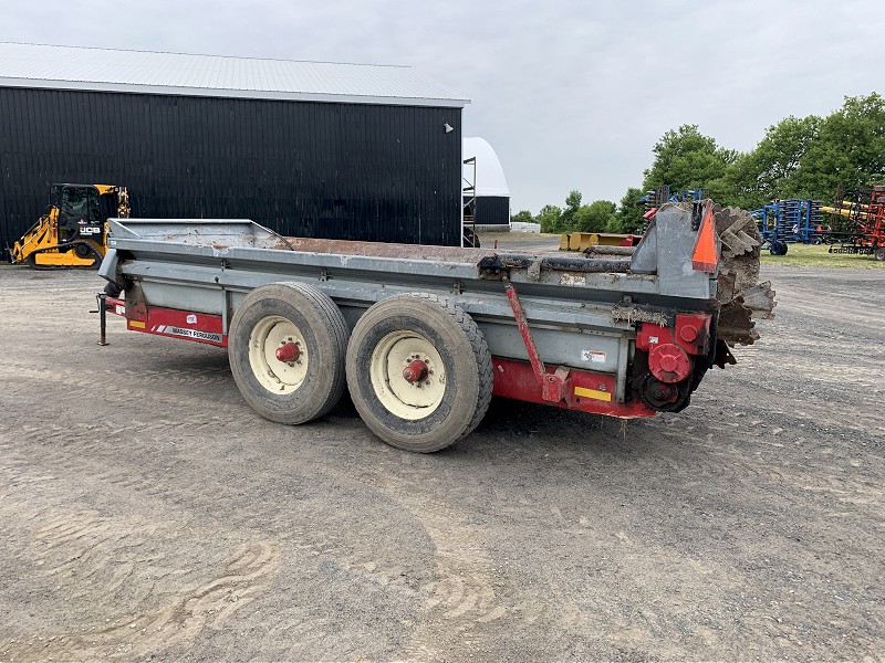 2015 MASSEY FERGUSON 3732 MANURE SPREADER