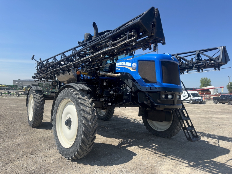 2014 NEW HOLLAND SP.275R SPRAYER