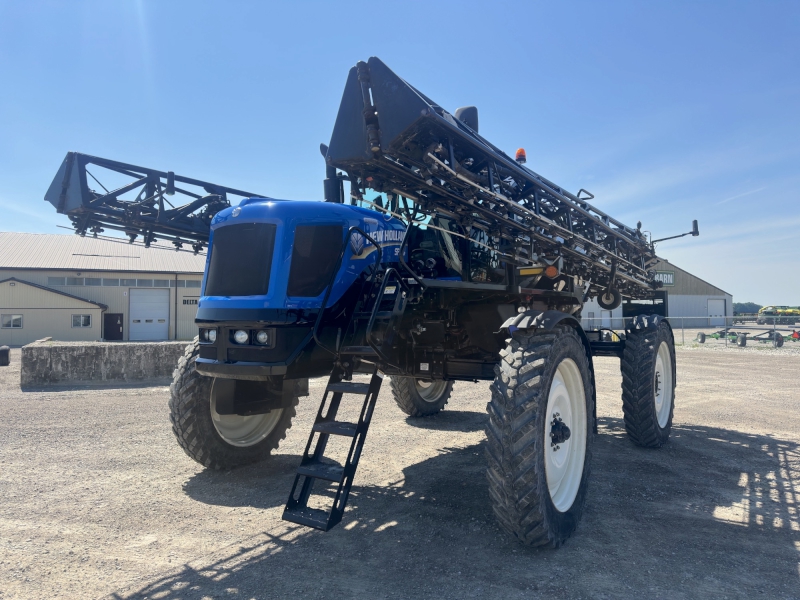 2014 NEW HOLLAND SP.275R SPRAYER
