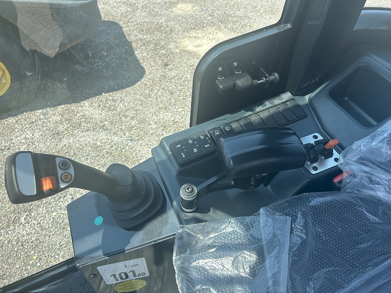 2023 YANMAR V7 WHEEL LOADER