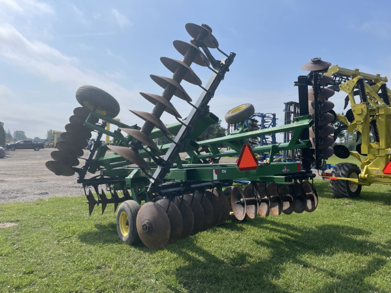 1991 JOHN DEERE 630 TANDEM DISC