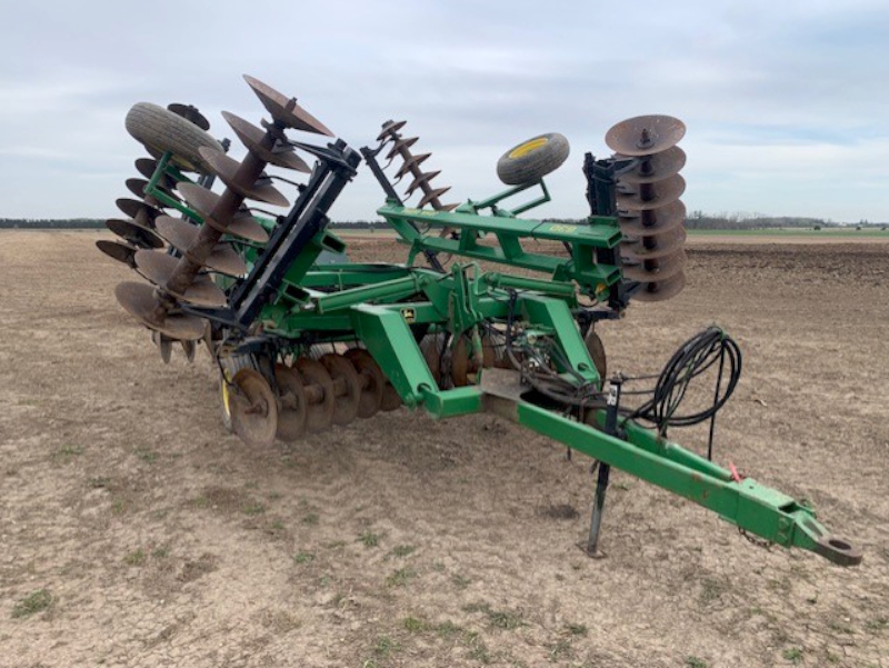 1991 JOHN DEERE 630 TANDEM DISC