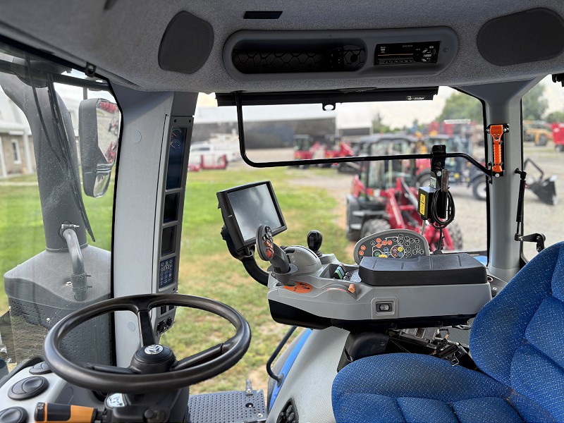 2017 NEW HOLLAND T8.350 TRACTOR