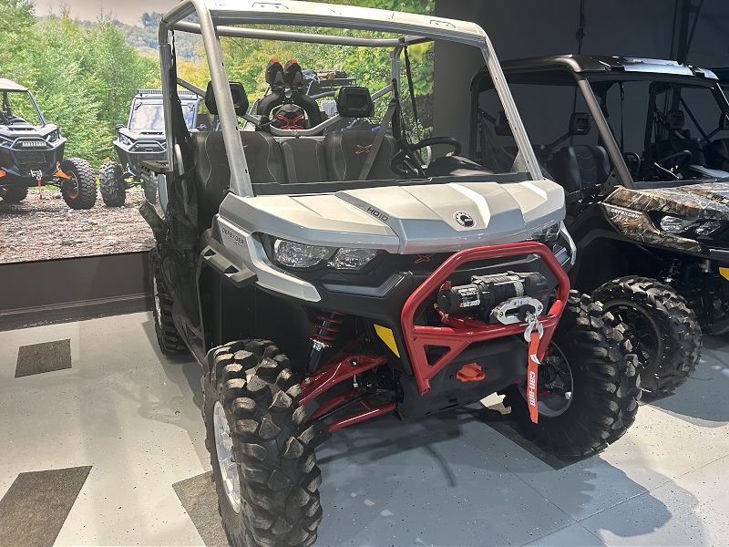 2025 CAN-AM DEFENDER XMR HD10 SIDE BY SIDE