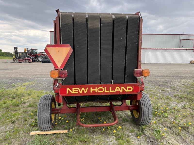 1997 NEW HOLLAND 634 ROUND BALER