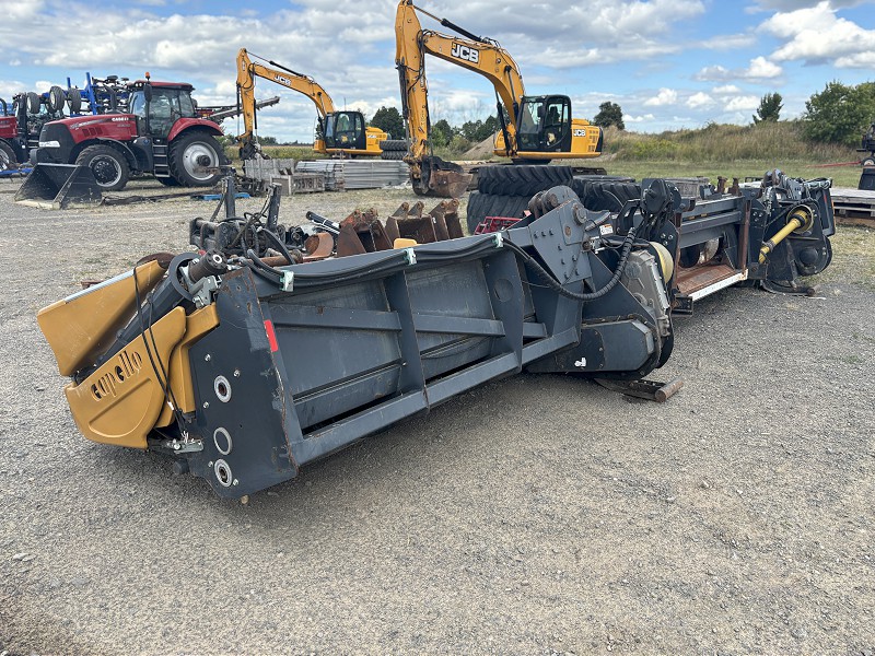 2025 JCB 270 AGRI SERIES III SKID STEER LOADER