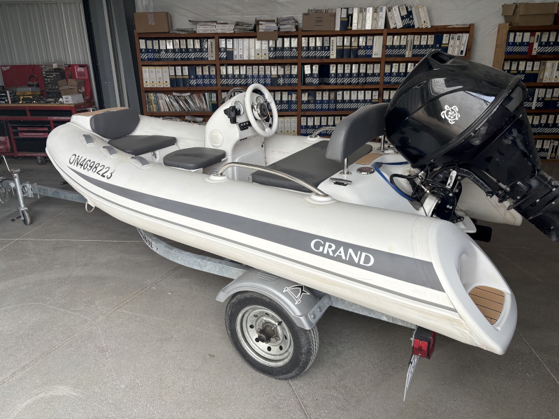 2015 GRAND G340 INFLATABLE BOAT WITH TRAILER